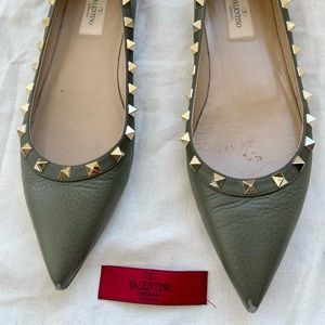 Valentino Olive Rockstud flats